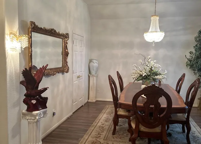 Unwind And Relax 4 Bedroom Stay