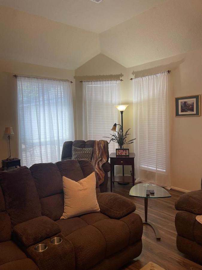 Unwind And Relax 4 Bedroom